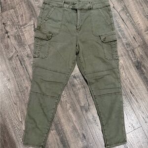 American Eagle Outfitters Women's Olive Skinny Cargo Pants